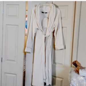 New Covigton Plush Robe+Slippers